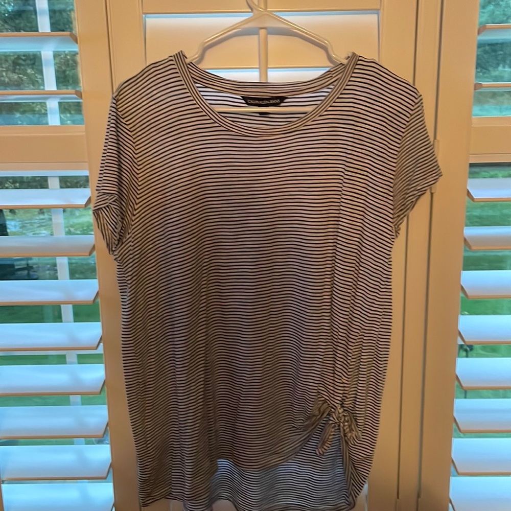 Striped short sleeve side tie t shirt